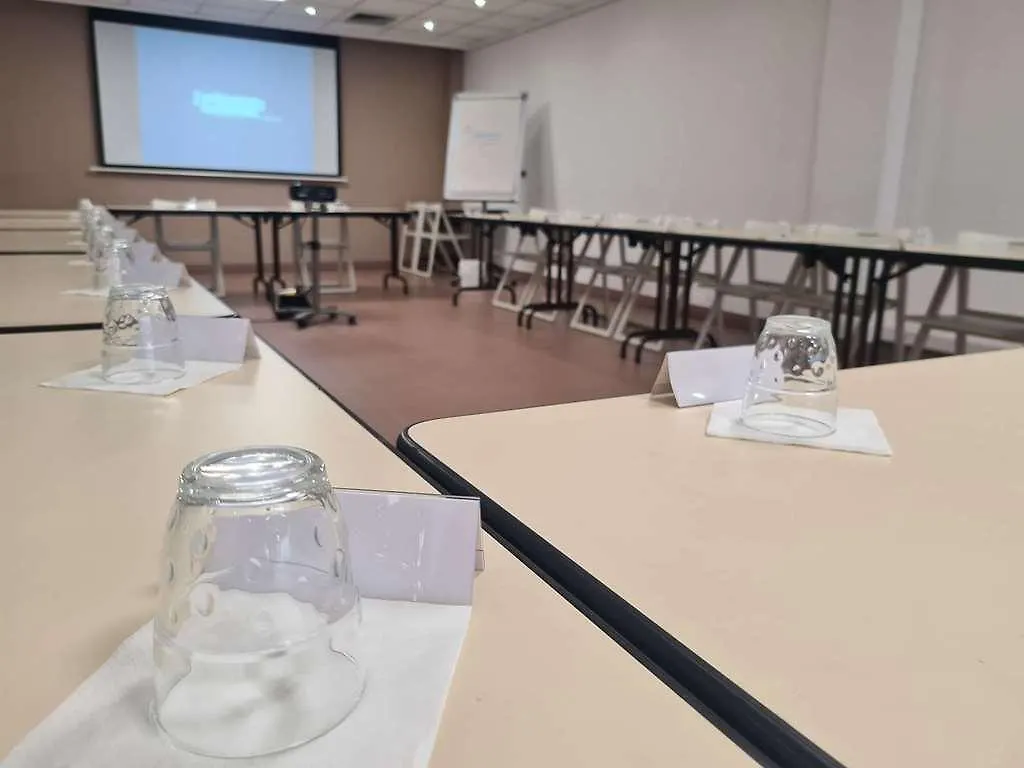Ibis budget Toulon centre France