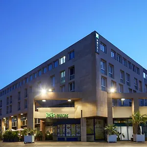 3* Hotel Ibis Styles Centre Port