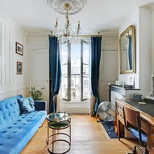 https://monge-pantheon-beautiful-appartement.fr-paris.fr